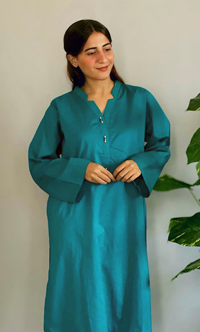 Zoya Kurti