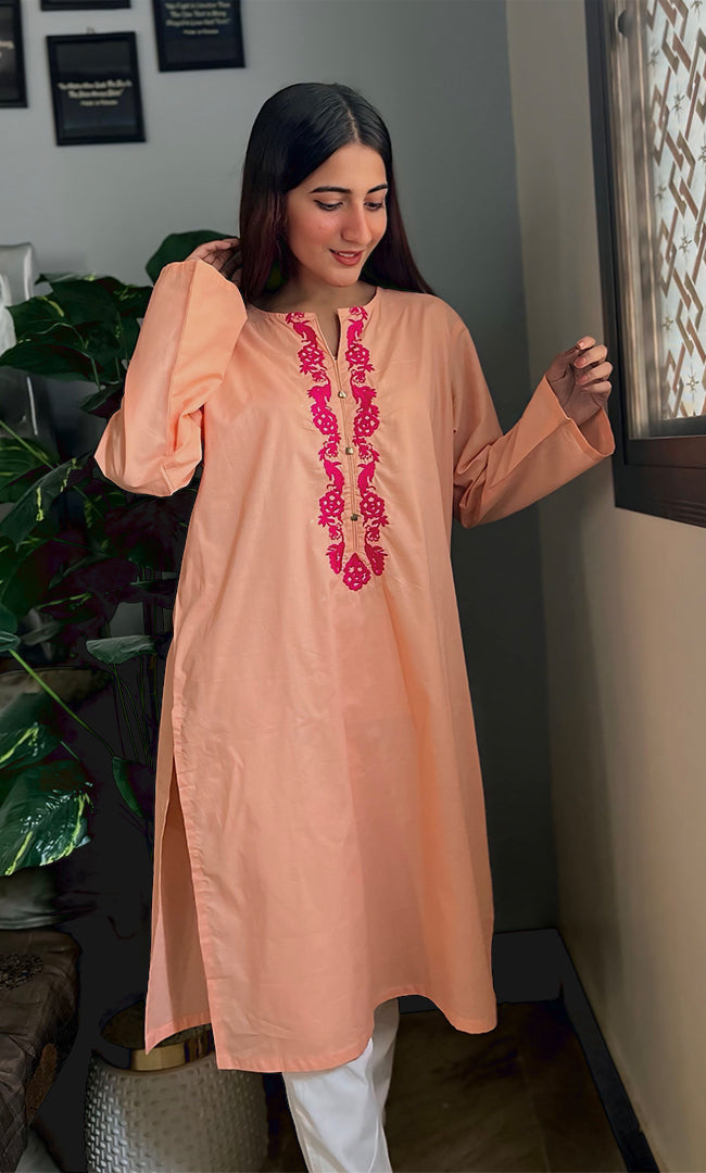 Nayab Kurti