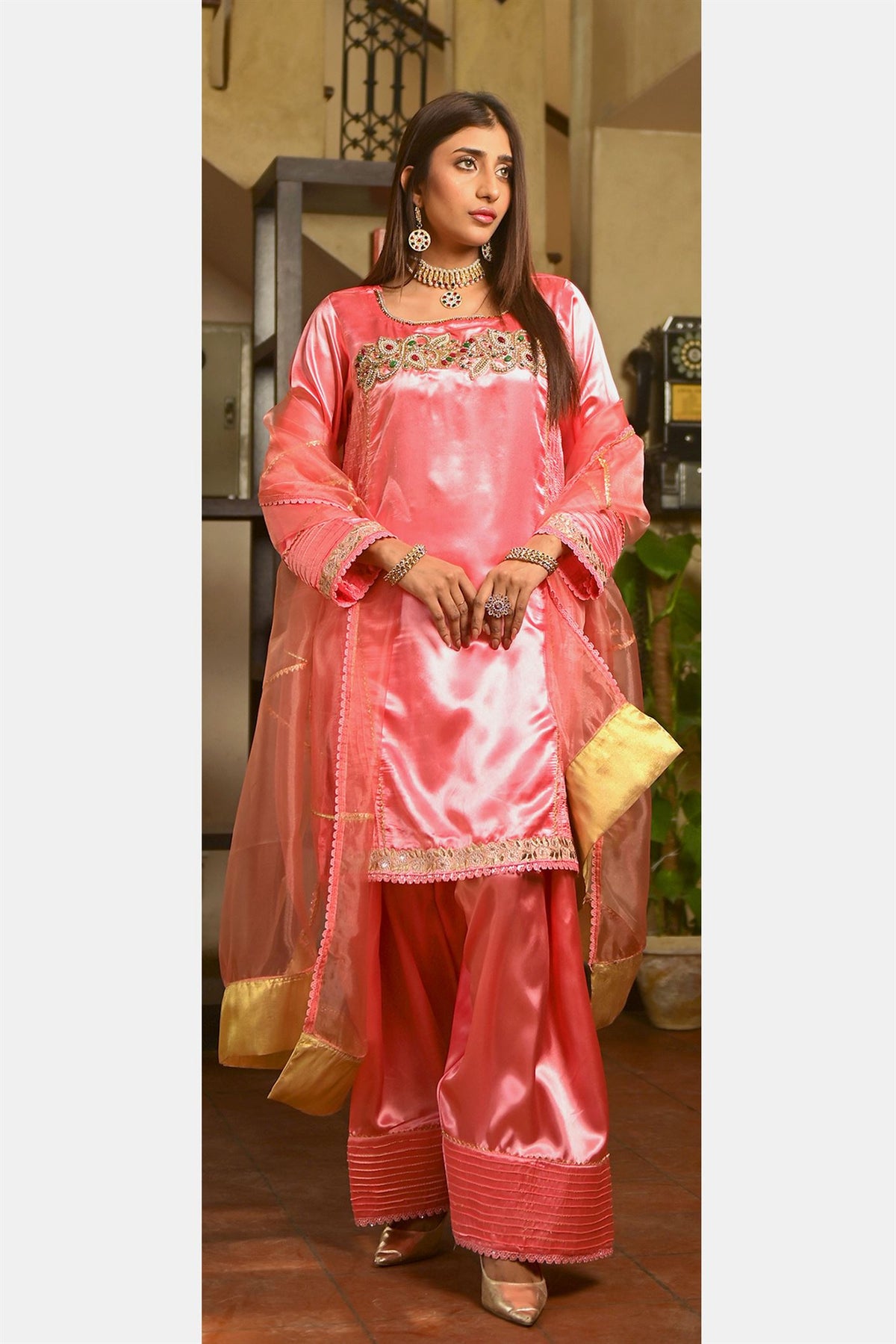 GULNAZ (Rose Luxe Ensemble)
