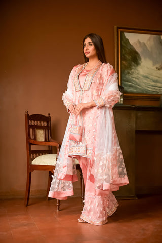 Gulbadan (گلبدن)