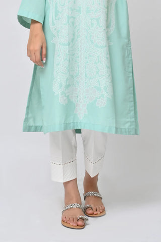 Zaynah Kurti (F15)
