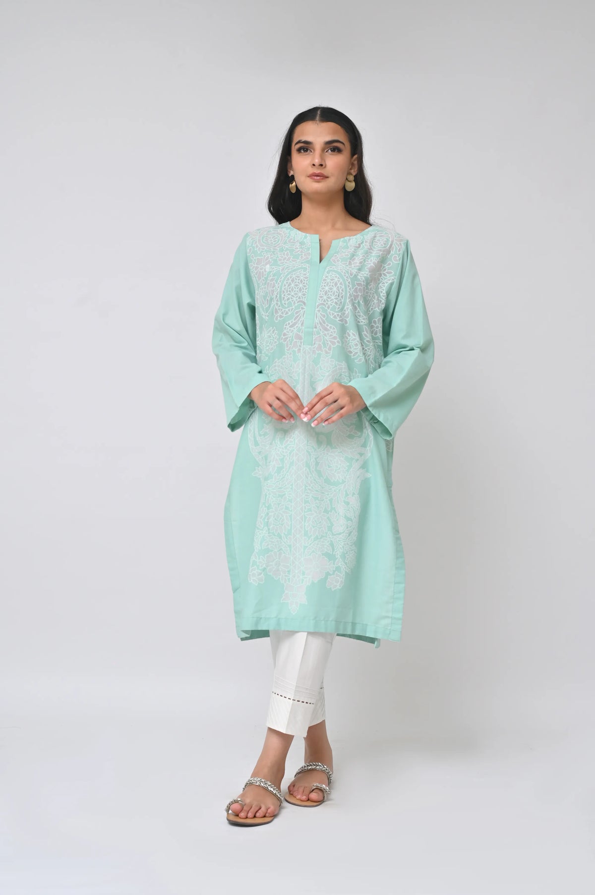 Zaynah Kurti (F15)