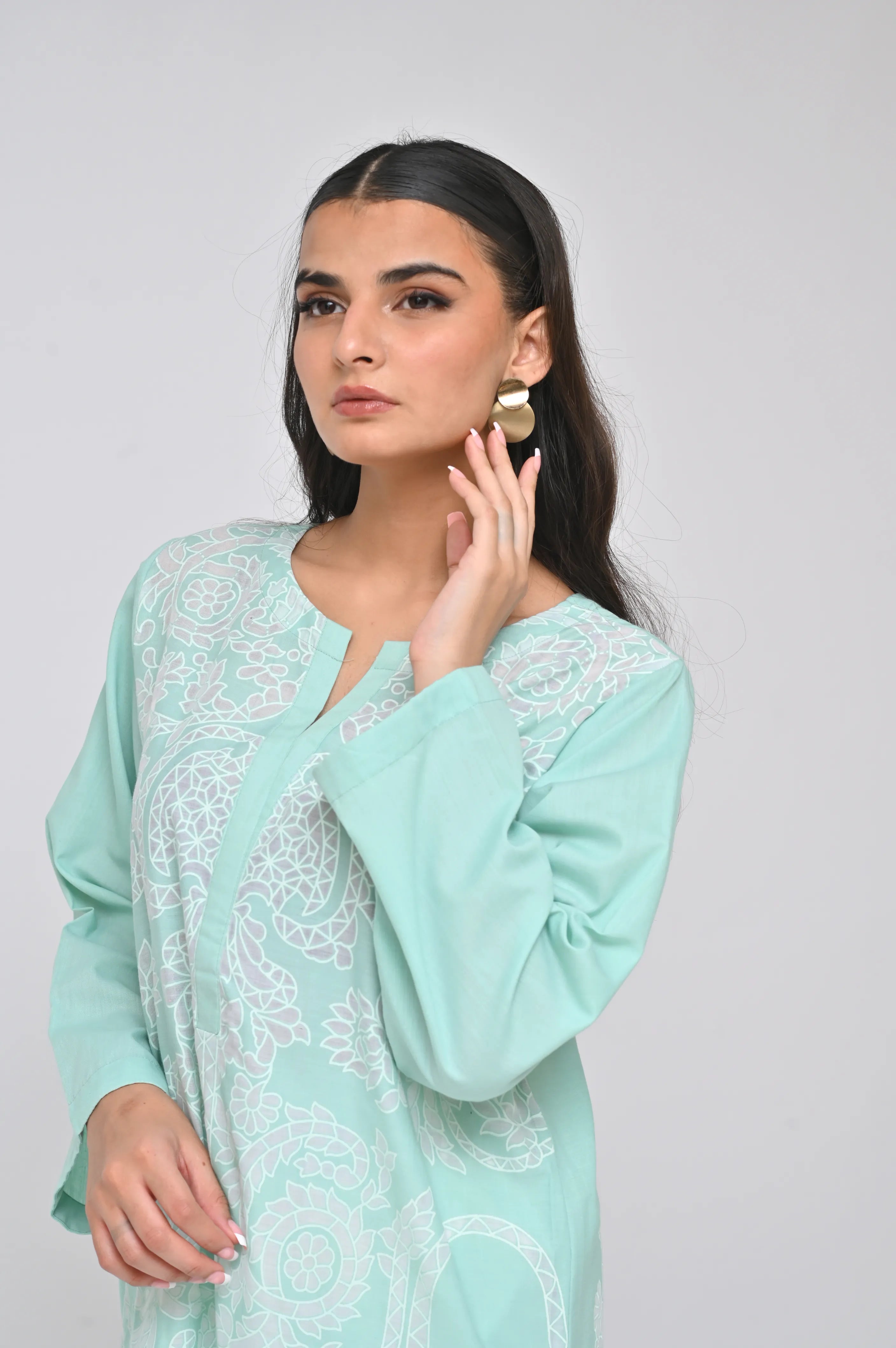 Zaynah Kurti (F15)
