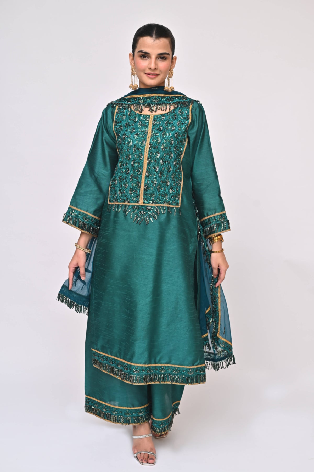 ZEENAT (Teal Temptation)