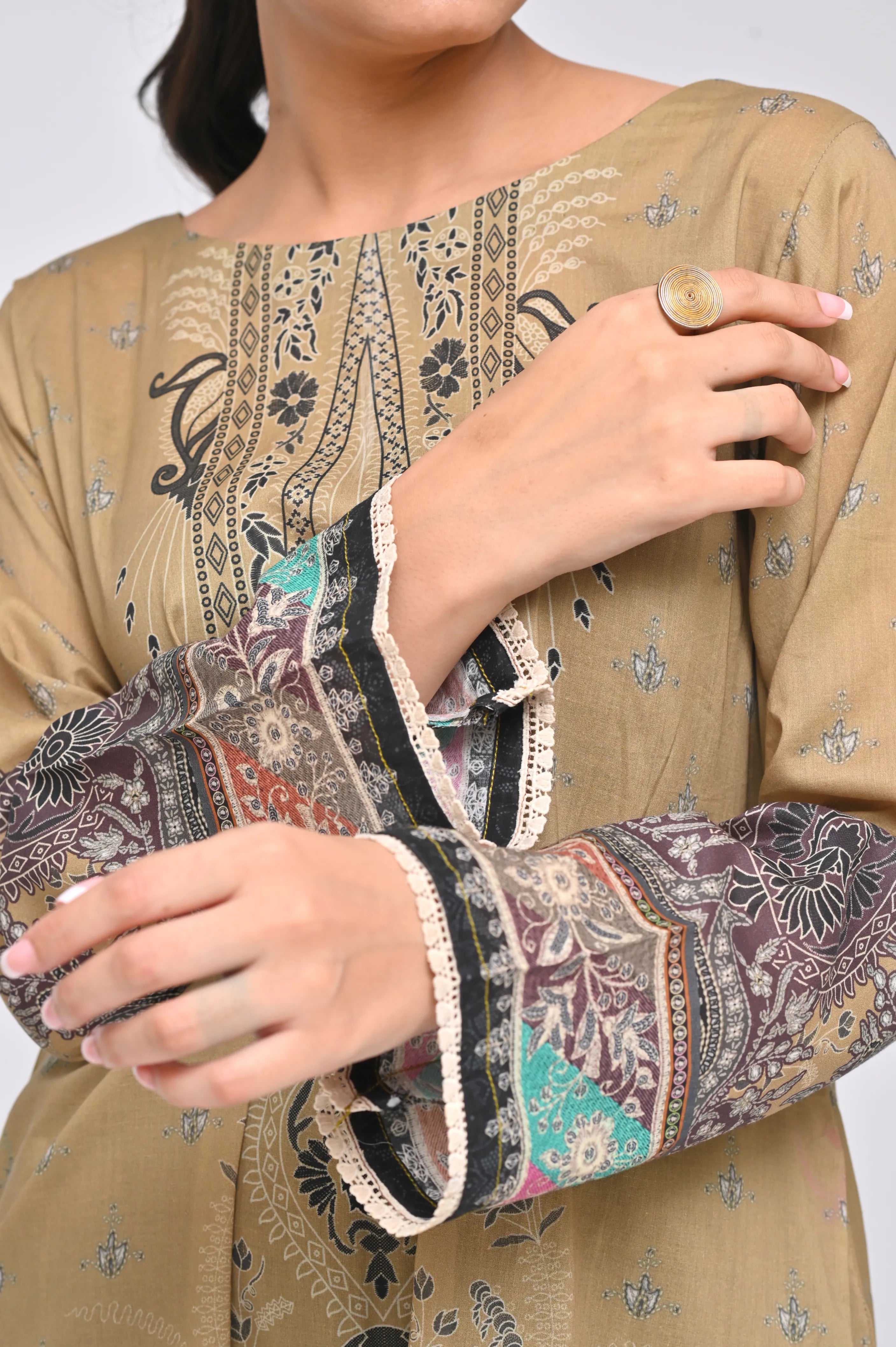 Shah Jahan Kurti (F22)
