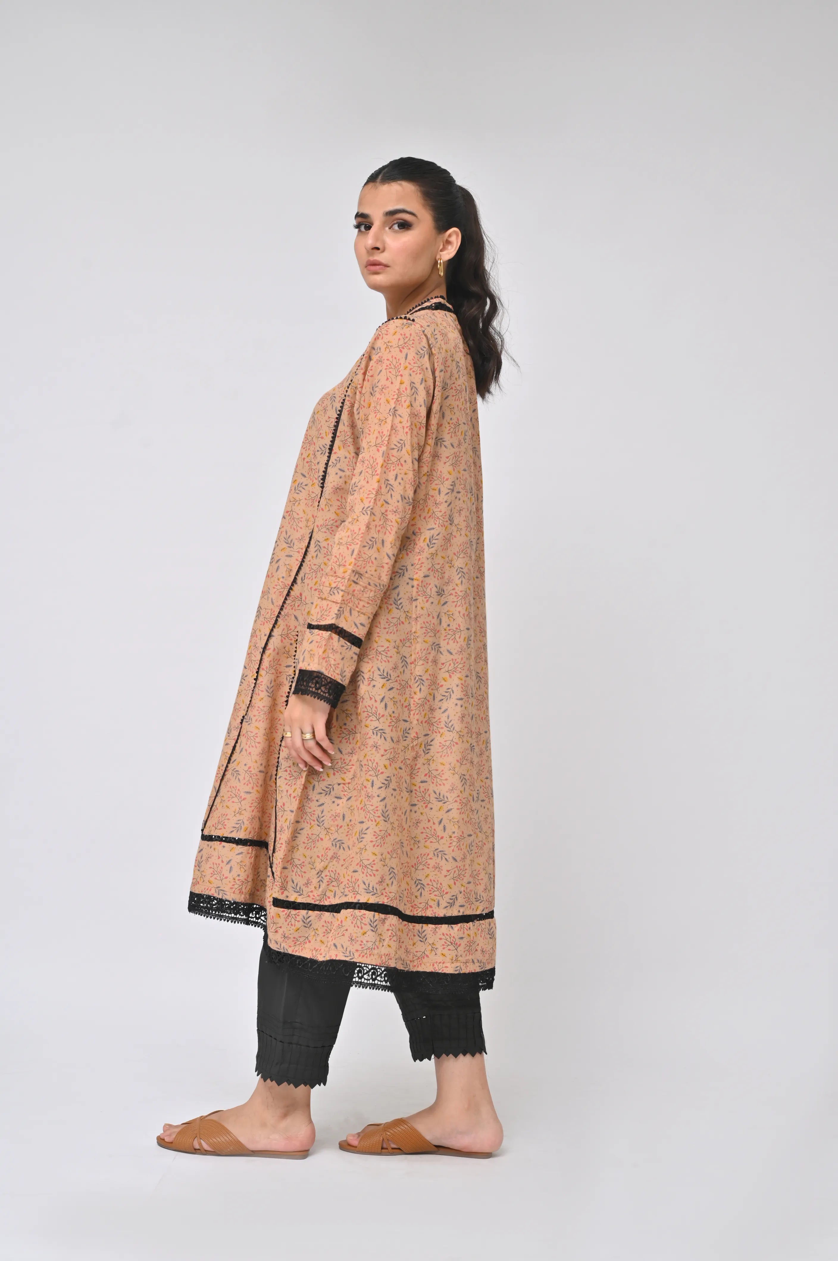 Noor Kurti (F26)